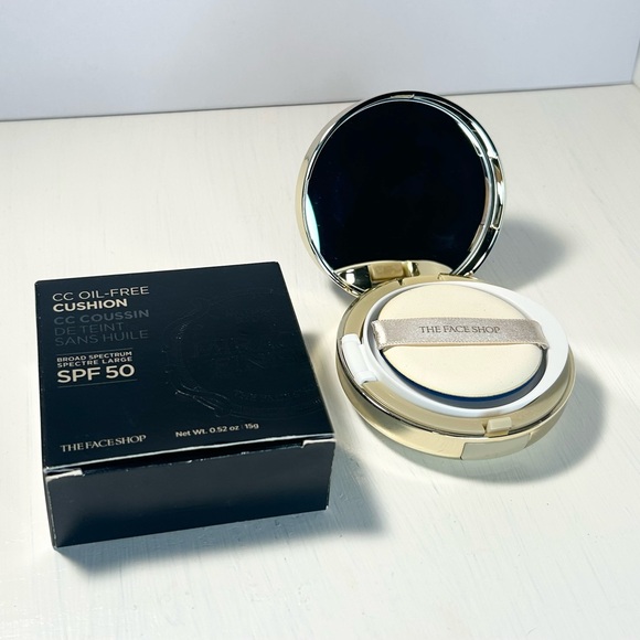 CC OIL-FREE CUSHION BROAD SPECTRUM SPF 50 THE FACE SHOP 0.52 OZ - Picture 6 of 10